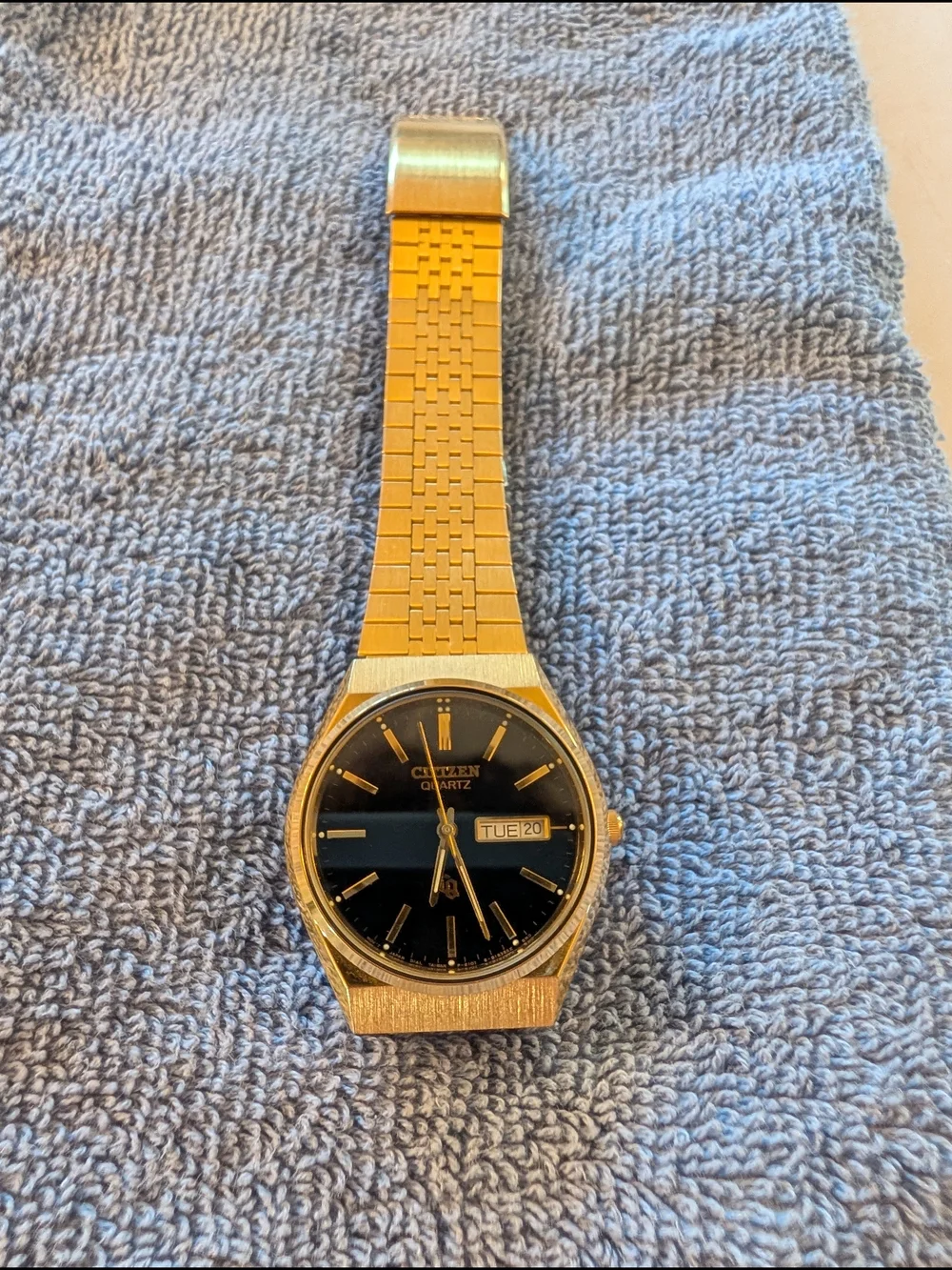 Vintage Citizen Quartz 1980s Near Mint Running